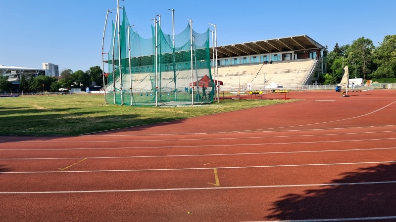 stadion_bucuresti_aruncari